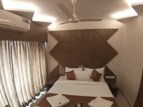 GRAND ELEGANT - Room