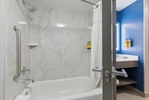 Best Western Plus Elgin - Chicago - Salle de bain