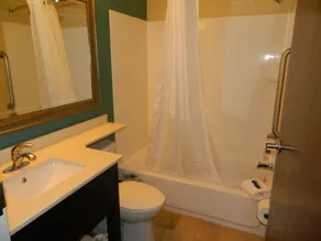 Best Western Plus Harrisburg Mechanicsburg - Salle de bain