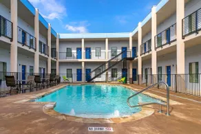 Quality Inn - Pool