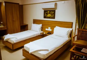 Hotel SPR Inn - Chambre
