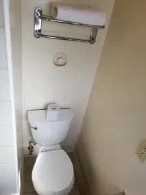 Lido Hotel - Bathroom