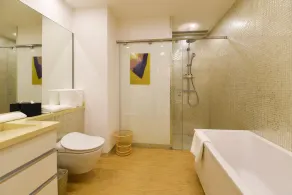 The Clouds Apartment - Bathroom