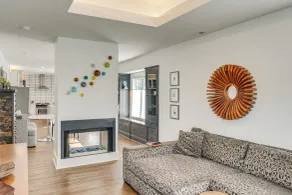 7 Mi to Dtwn & Lake Erie: Sleek Cleveland Apt! - Interiör