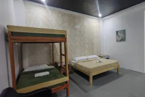 Puerto Paraiso Hostel - Chambre