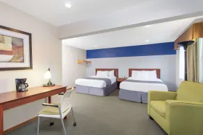 Baymont by Wyndham Dubuque - Chambre