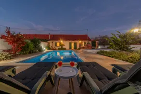 Vacation Home Zdravko - Piscine