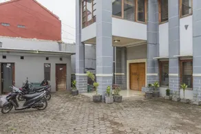 RedDoorz near Jatinangor Town Square - Rezeption