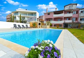 Apartments Margareta 742 - Piscina