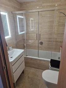 Ocean Village Luxury 2 Bed 2 Bath Apartment - amazing views - pools and jacuzzis - Banheiro