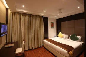 Khanna Fiesta - A Bergamont Hotel, Vellore - Room