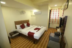 Hotel Alfa International Near Nanavati Hospital Mumbai Near Airport Mumbai Near Juhu Beach - Room