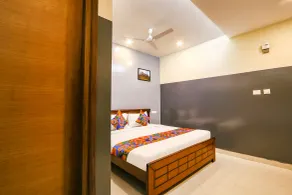 FabHotel Starhood - Manikonda - Quarto