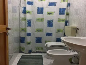 Casa vacanze a San Foca con dehors arredato e zone relax sul retro e sul davanti - Bagno
