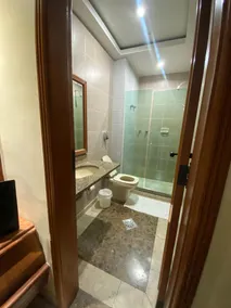 Megara - Bathroom