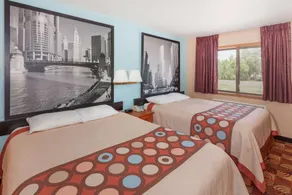 Super 8 by Wyndham Shipshewana - Chambre
