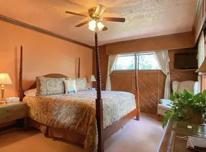 Country Sunshine Bed and Breakfast - Room