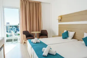Kapetanios Bay Hotel Protaras - Room