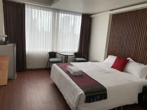 Longzhu Guesthouse - Chambre