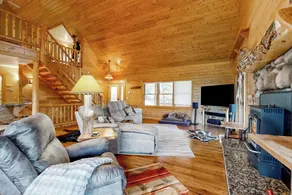 Dog-friendly 2BR Cabin w/ Pellet Stove, W & D - Interiör