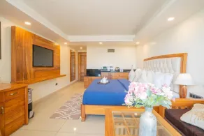 The Mokshada Suites - Premium Boutique Stay with Swimming Pool - Quarto