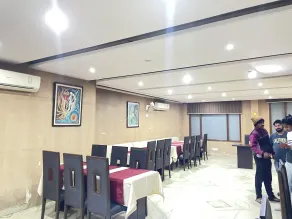 Hotel Ek Noor Residency - Restaurant