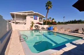 Motel 6-Palm Desert, CA - Palm Springs Area - Piscine