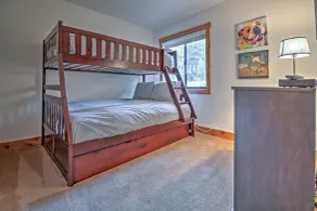 Northstar Resort Shuttle Access: Truckee Condo - Innvendig