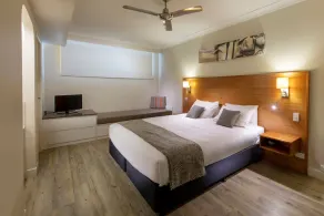 Whitsunday Apartments - Room