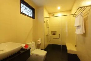 Maryoo Samui Hotel - Baño