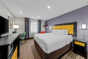 Quality Inn - Denton - Room