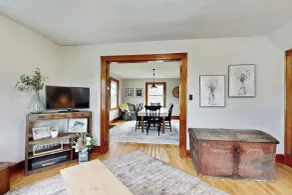 Historic Family Farmhouse w/ Yard in Darlington! - Innenbereich