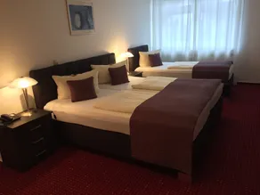 Wincent Hotel GmbH - Værelse