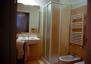 Residenza il Nespolo - Gruppo Estella Hotels - Badrum