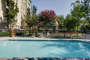 Holiday Inn Express Hotel & Suites Atlanta Buckhead by IHG - Piscine