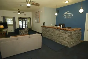Eastern Inn & Suites - Reception