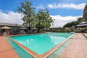 Oasis Hotel - Pool