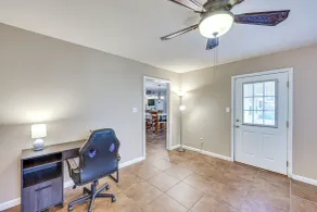 2 Mi to Downtown: Work & Play at El Dorado Getaway - Innvendig