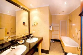 Hotel Fürstenhof Bad Bertrich - Salle de bain
