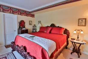 The Cypress Inn - Chambre