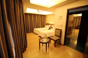 Hotel Forest Avenue - Best Luxury Hotel in Dehradun - Room