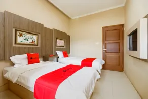 RedDoorz Resort Premium @ Sangkan Hurip Kuningan - Room