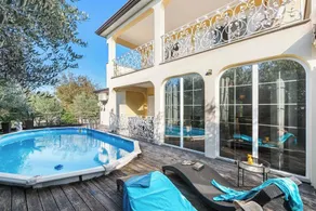 Holiday House with Pool Villa Seabird - Piscina