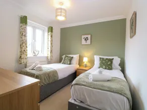 19 Stablefield Way - Værelse