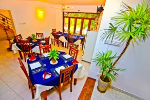 Thilaka City Hotel - Restaurant