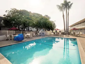 Motel 6-Morro Bay, CA - Pool