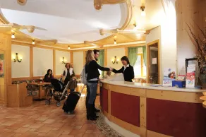 Residence Kristall- Fiemme Holidays - Rezeption