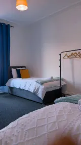 Spacious 3BR Sleeps 8 1G Wifi Free Parking - Værelse