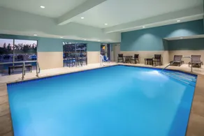 Holiday Inn Express & Suites Chico by IHG - Pool