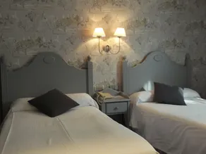 Hotel Comillas - Chambre